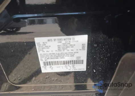 2022 Lincoln Nautilus Reserve z USA, uszkodzony, nr VIN 2LMPJ8K97NBL19892